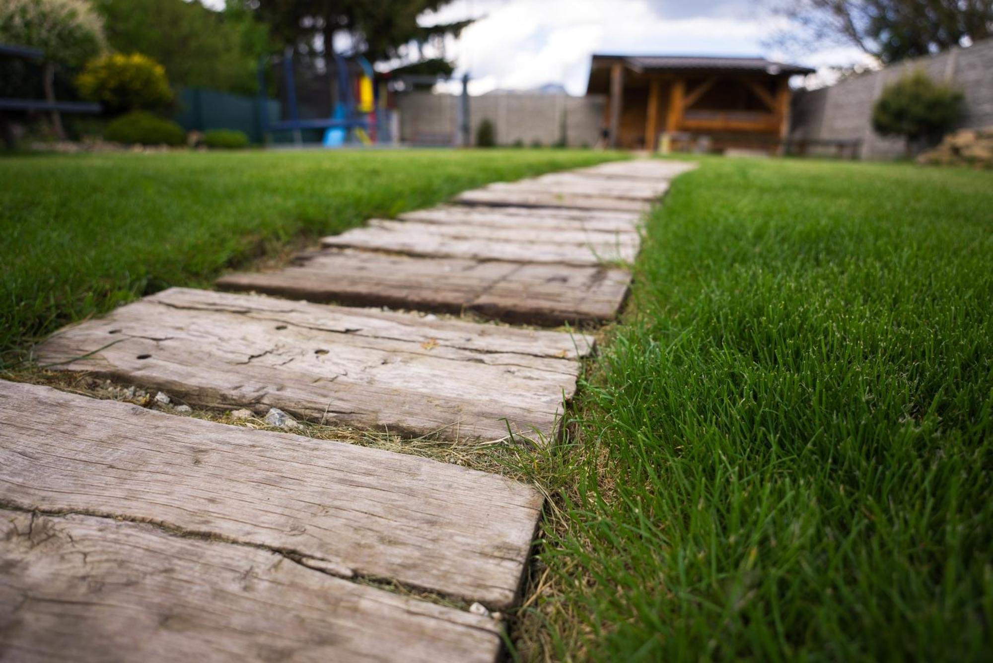 Apartmany Banff Бешеньова Екстер'єр фото