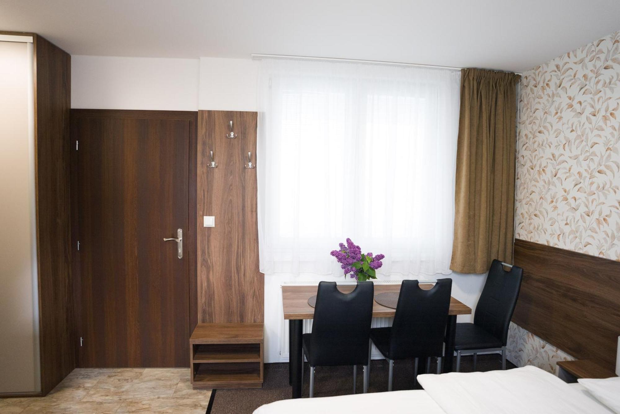Apartmany Banff Бешеньова Екстер'єр фото