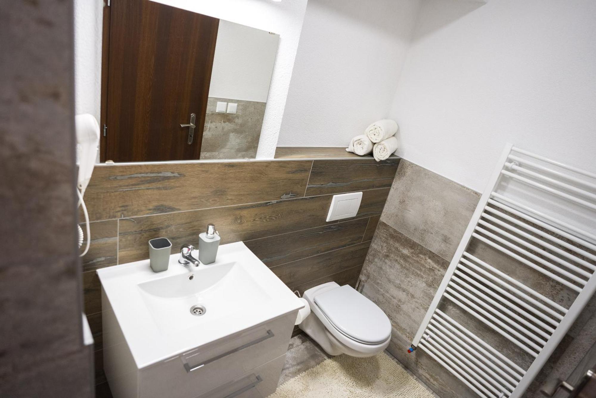 Apartmany Banff Бешеньова Екстер'єр фото